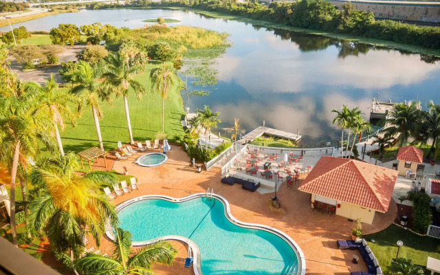 Hilton Palm Beach PBI