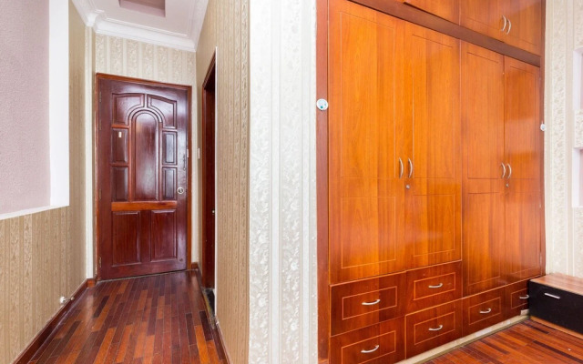 OYO 560 Le Ngan Phung Hotel