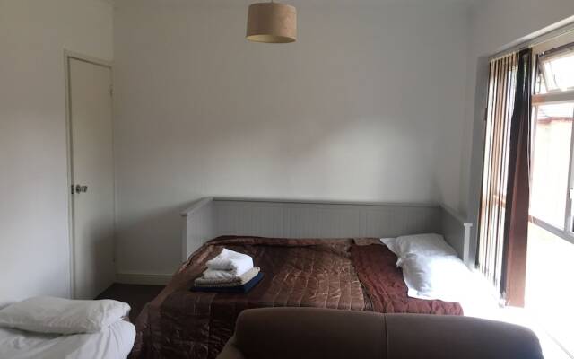 Old Palace Budget Rooms