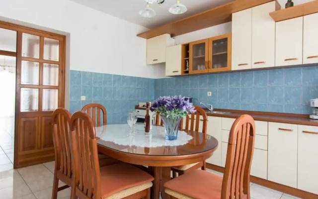 Modern Apartment in Seget Donji With View of the Sea