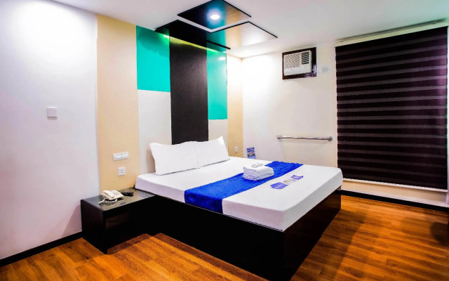 Hotel DreamWorld North EDSA