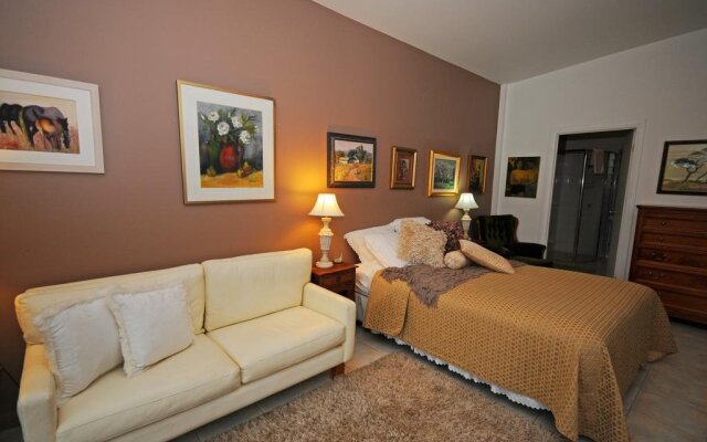 Barrington Village Retreat
