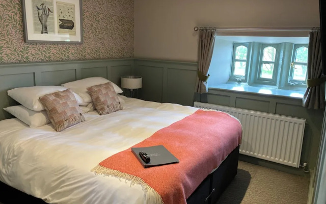 The Stork Hotel