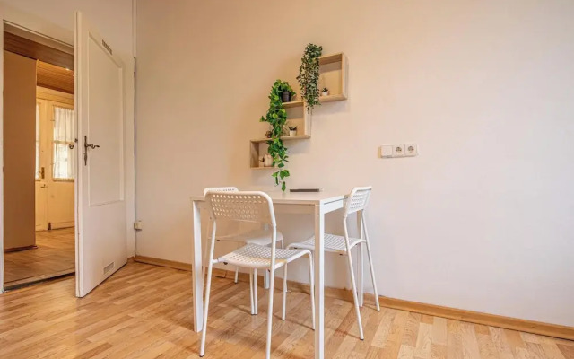 Amazing 1BR-1LR Apt. 7-Min to Stadthalle