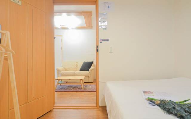 Season Helloworld House - Hostel