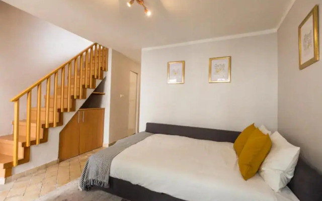 Ola Lisbon - Alfama II