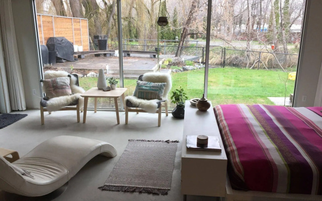 Serenity Stay Bed & Breakfast