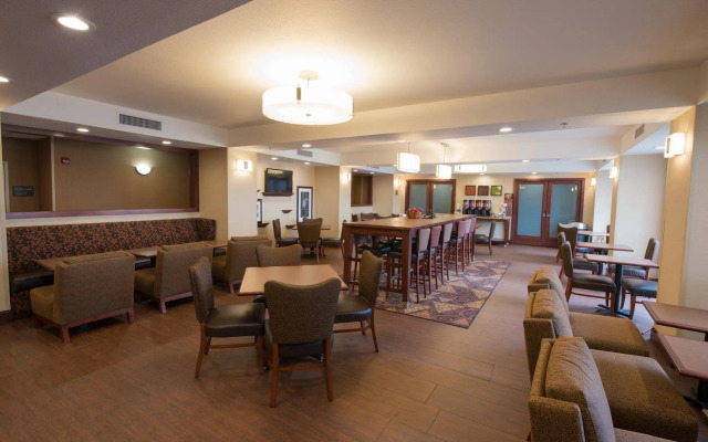 Hampton Inn Bismarck