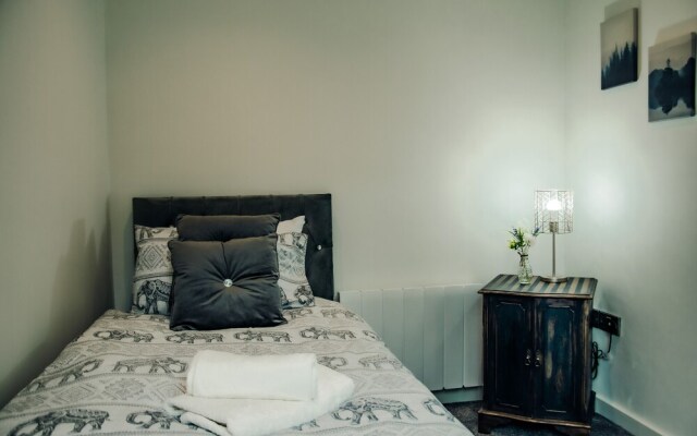 Bv Luxury 3 Bedroom Townhouse At Bed Cliff Oaks
