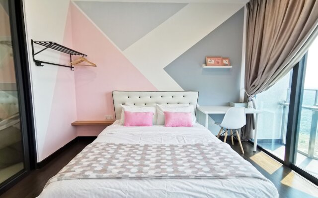 Almas Suites Puteri Harbour Hello Kitty