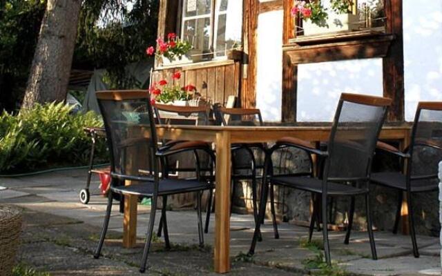 Hadassa Apartments Saba / Jona