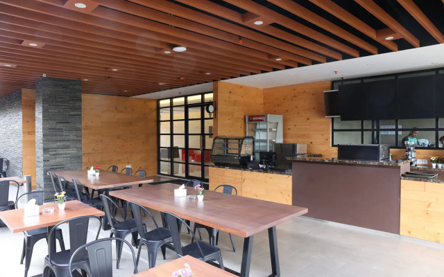 Grand Citihub Hotel @kajoetangan