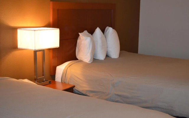 Brookshire Inn & Suites