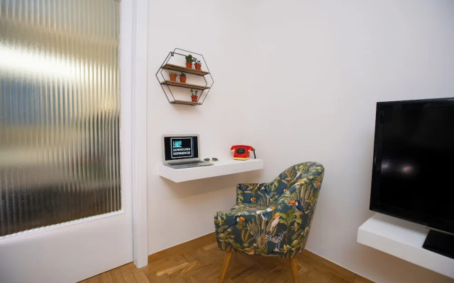 Ruby's Urban Residence Koukaki