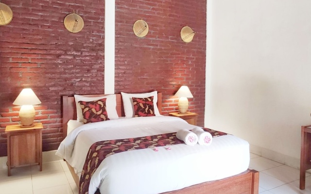 Bungalow And Restaurant Anda by OYO Rooms – Guest Rooms – Kuta