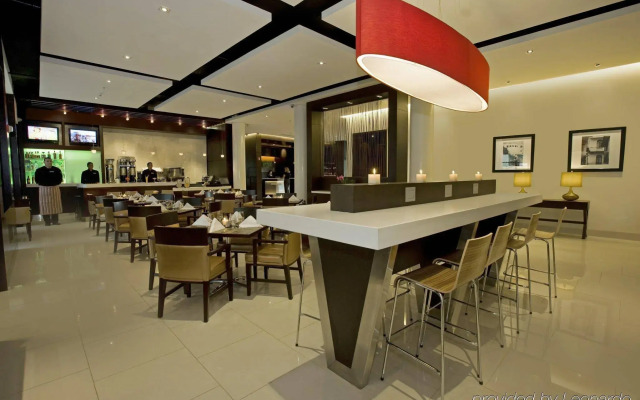 Courtyard by Marriott Panama Metromall