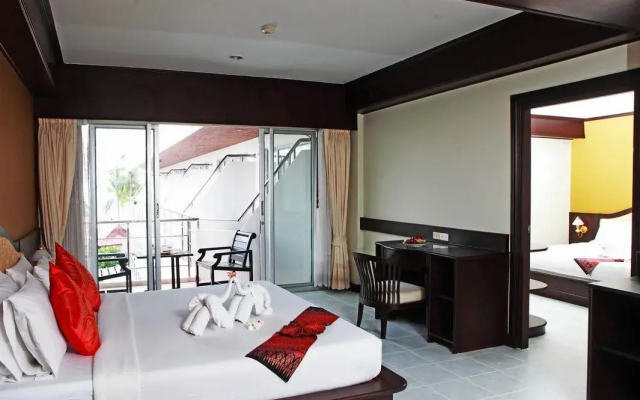 Samui First House Hotel