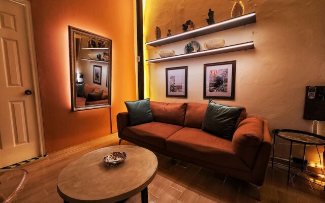 Golden Studio By Paradox