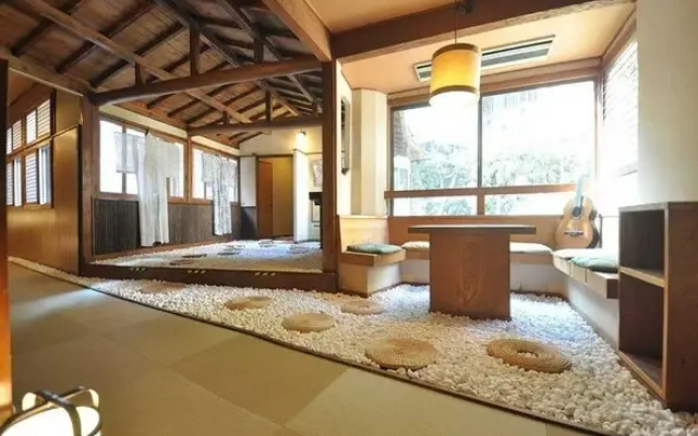 Kutsurogi no Yado Yukiya