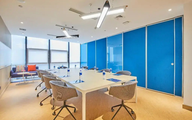 Holiday Inn Express Hangzhou Jiuzhou by IHG