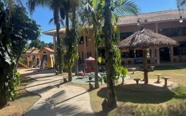 Hotel Mil Flores