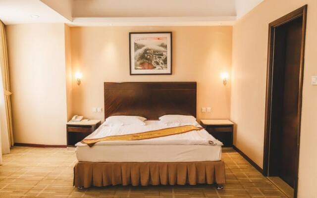 Shera Hotel