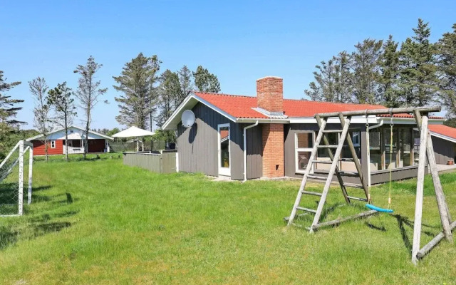 10 Person Holiday Home in Lokken-by Traum
