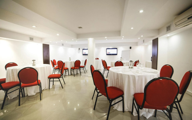 Ker Urquiza Hotel