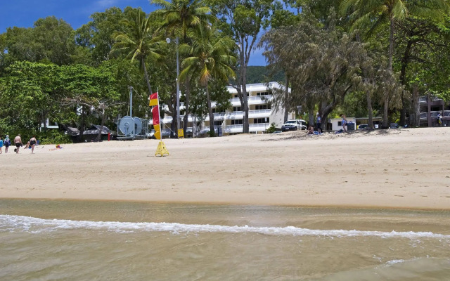 On Palm Cove Beachfront Apartments
