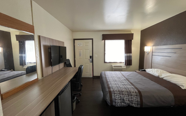 Budget Inn