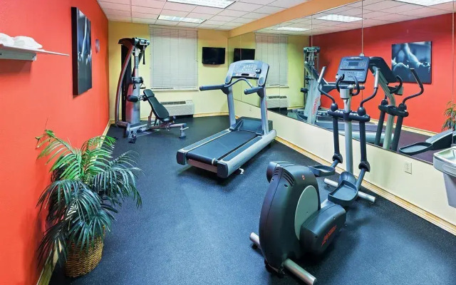 Country Inn & Suites by Radisson, Austin-University, TX