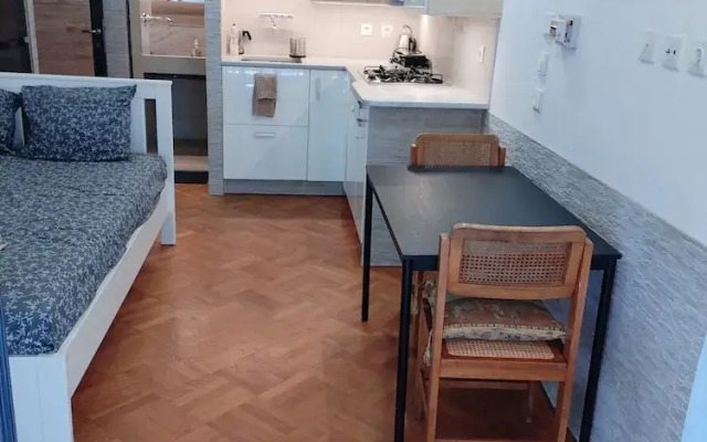 Seafront Apartment With Sea View D1