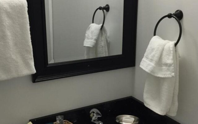 Relax Inn North Babylon