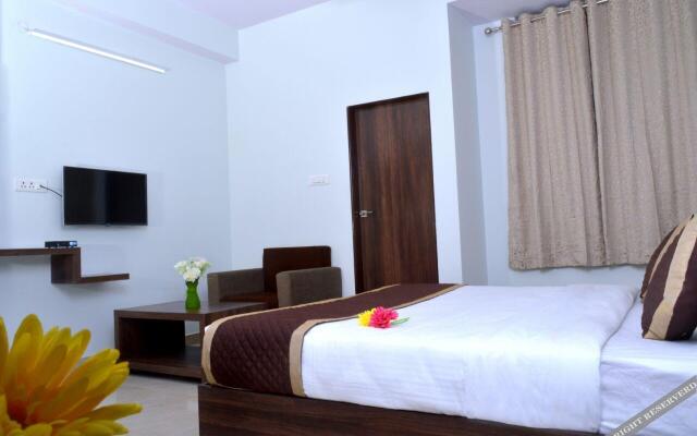 Oyo 6697 Hotel Green Lemon