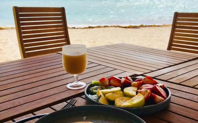 Beachfront bungalows- Soliman Bay