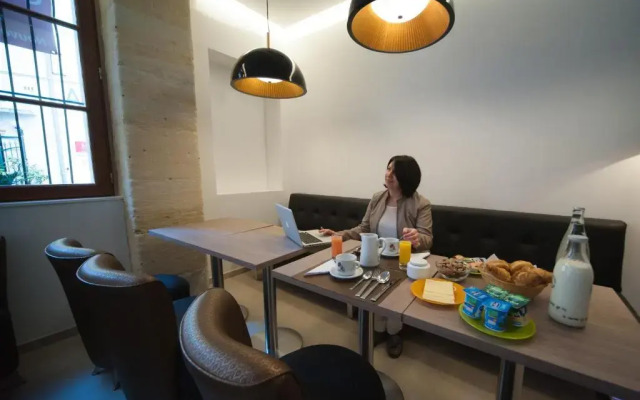 Hotel Central
