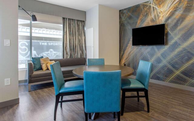 Cambria Hotel Downtown-Center City
