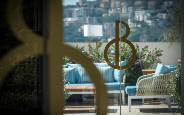 De Bonart Naples, Curio Collection by Hilton