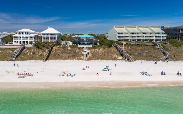 Dream On 4 Bedroom Home by RedAwning