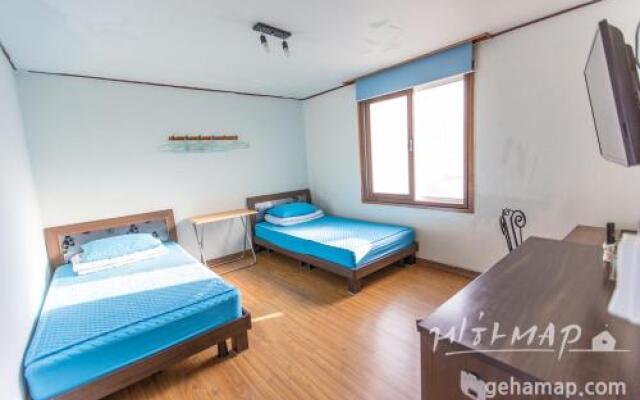 Minjoonggak Guesthouse