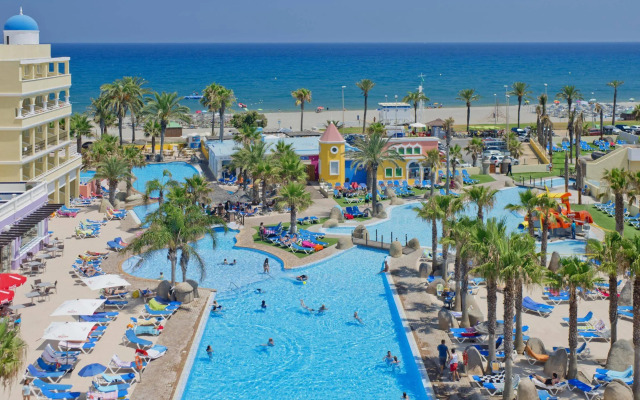 Mediterráneo Bay Hotel & Resort