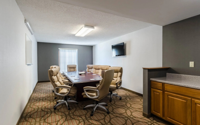 Quality Inn & Suites Northampton - Amherst