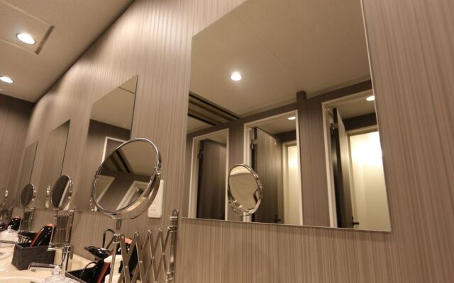 PRIME INN OSAKA SHINSAIBASHI - Hostel