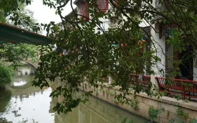 Tongli wear heart inn