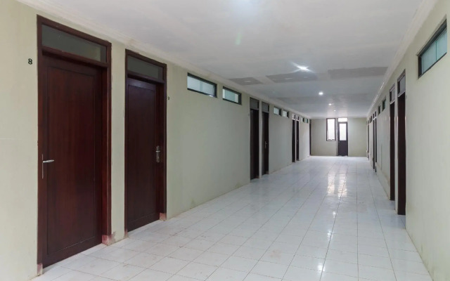 RedDoorz near Cikampek Mall Karawang