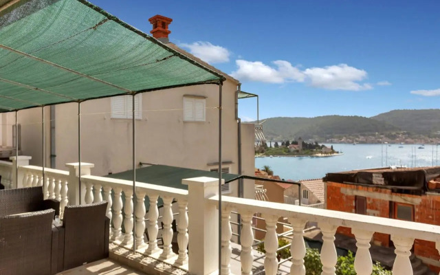 Apartments & Rooms Safić