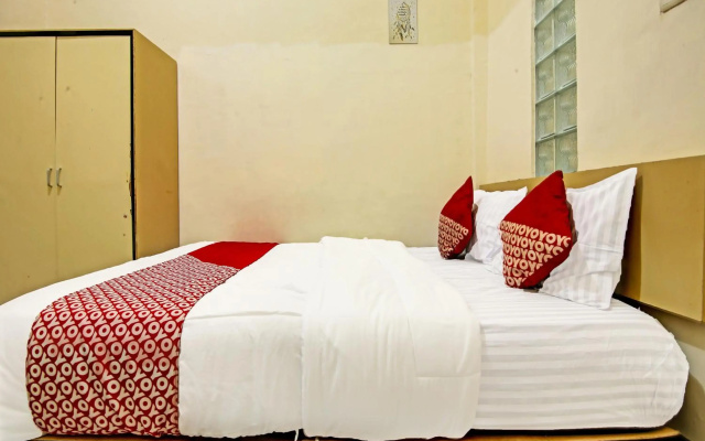 Oyo 91268 Homestay Bu Erma Syariah