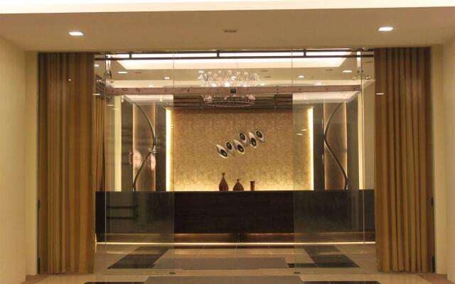 Home Edge Accommodations @ Tivoli Garden Residences