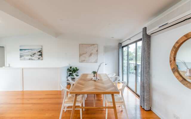 Oceanview Family Beach House with Sauna