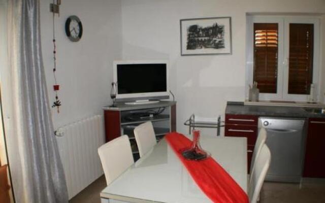Apartment Bol 34